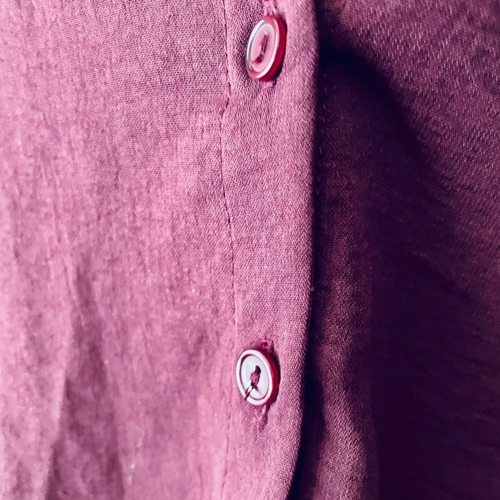 Lush cross front roll tab sleeve lightweight button hi-lo blouse SZ S burgundy - Picture 5 of 8